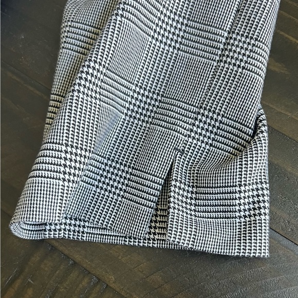 Ann Taylor Plaid Stretch Pants - Picture 9 of 10